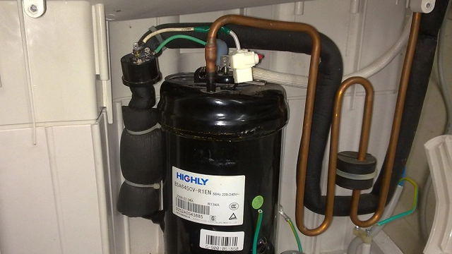 Tủ lạnh rò rỉ gas nguy hiểm khôn lường, cách dùng bột xà phòng để kiểm tra rò ga và xử lý an toàn tại nhà